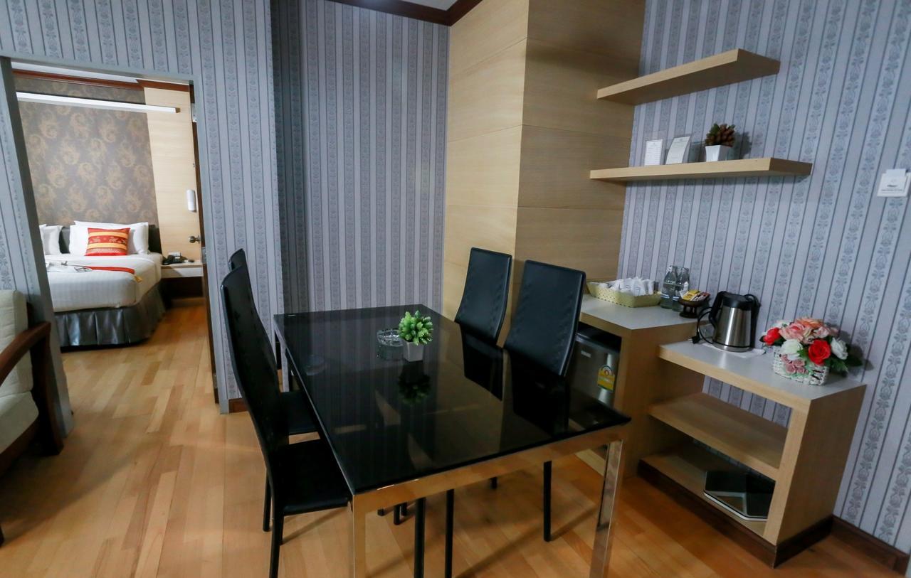 Korat Hotel Nakhonratchasima Exteriör bild