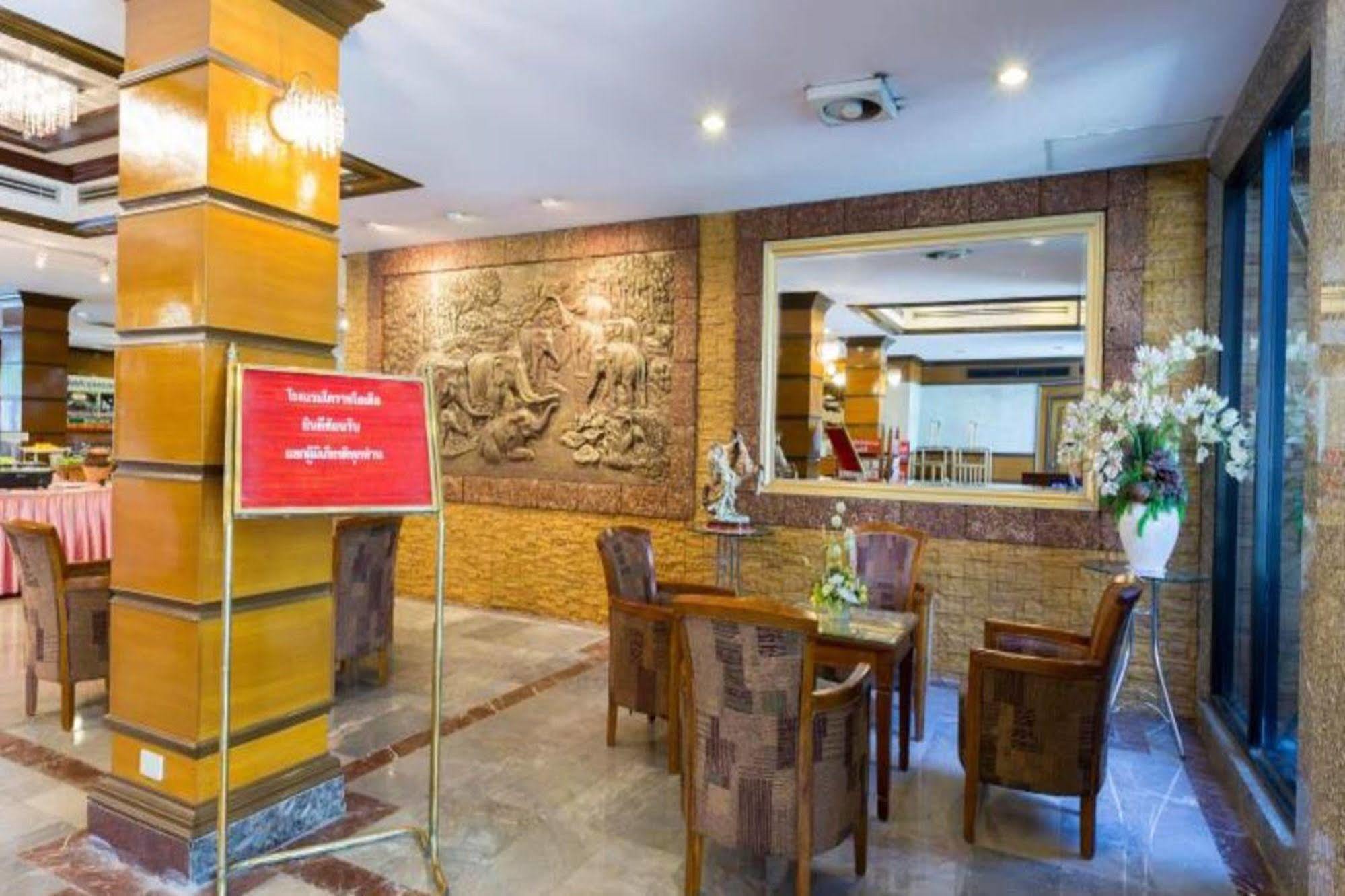 Korat Hotel Nakhonratchasima Exteriör bild